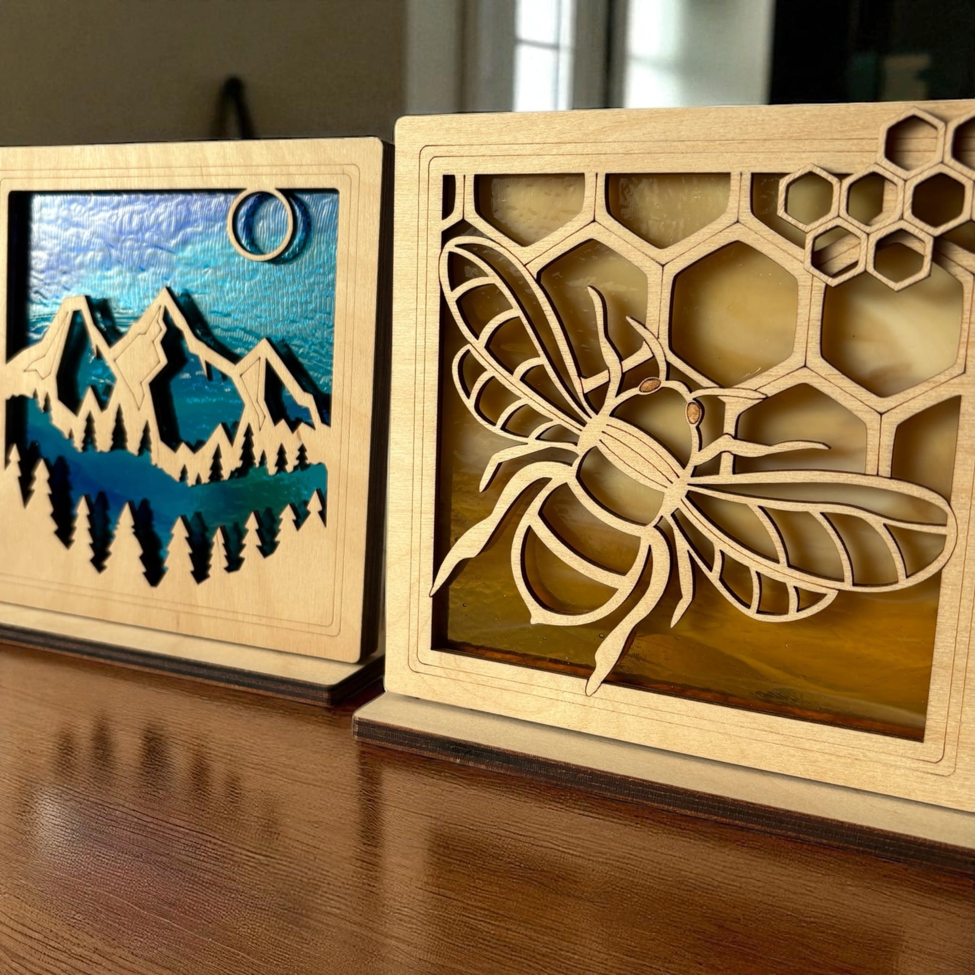 MOUNTAIN - Freestanding 6" Suncatcher