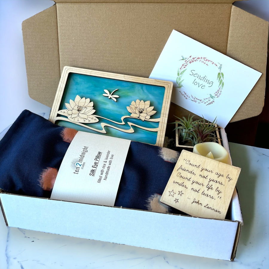 CELEBRATE SPRING BOX - Water Lily
