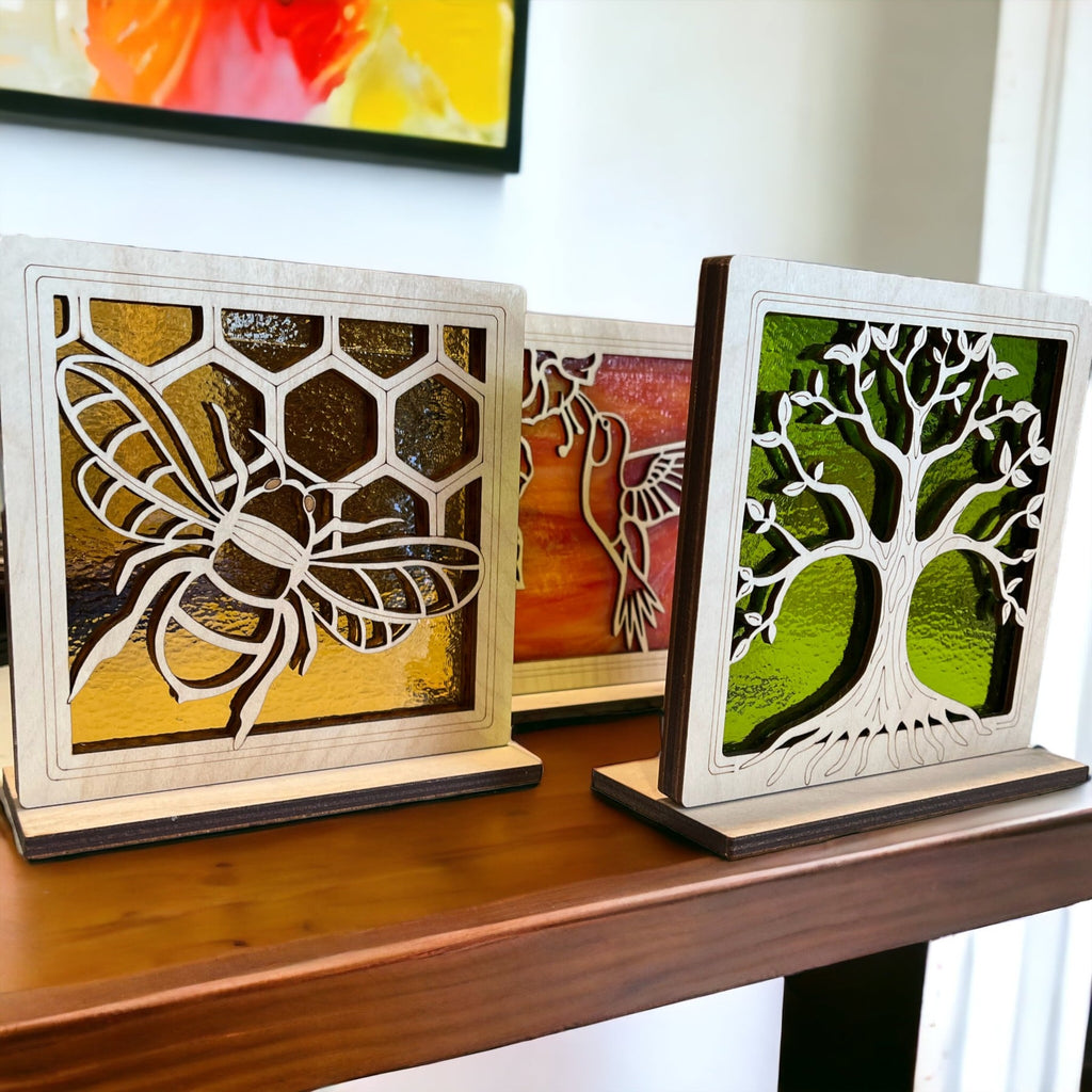 BEE - Freestanding 6" Suncatcher