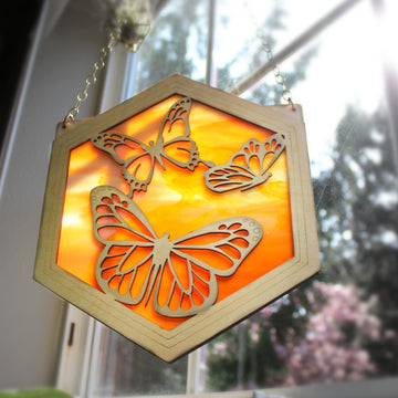 GRAND BUTTERFLIES