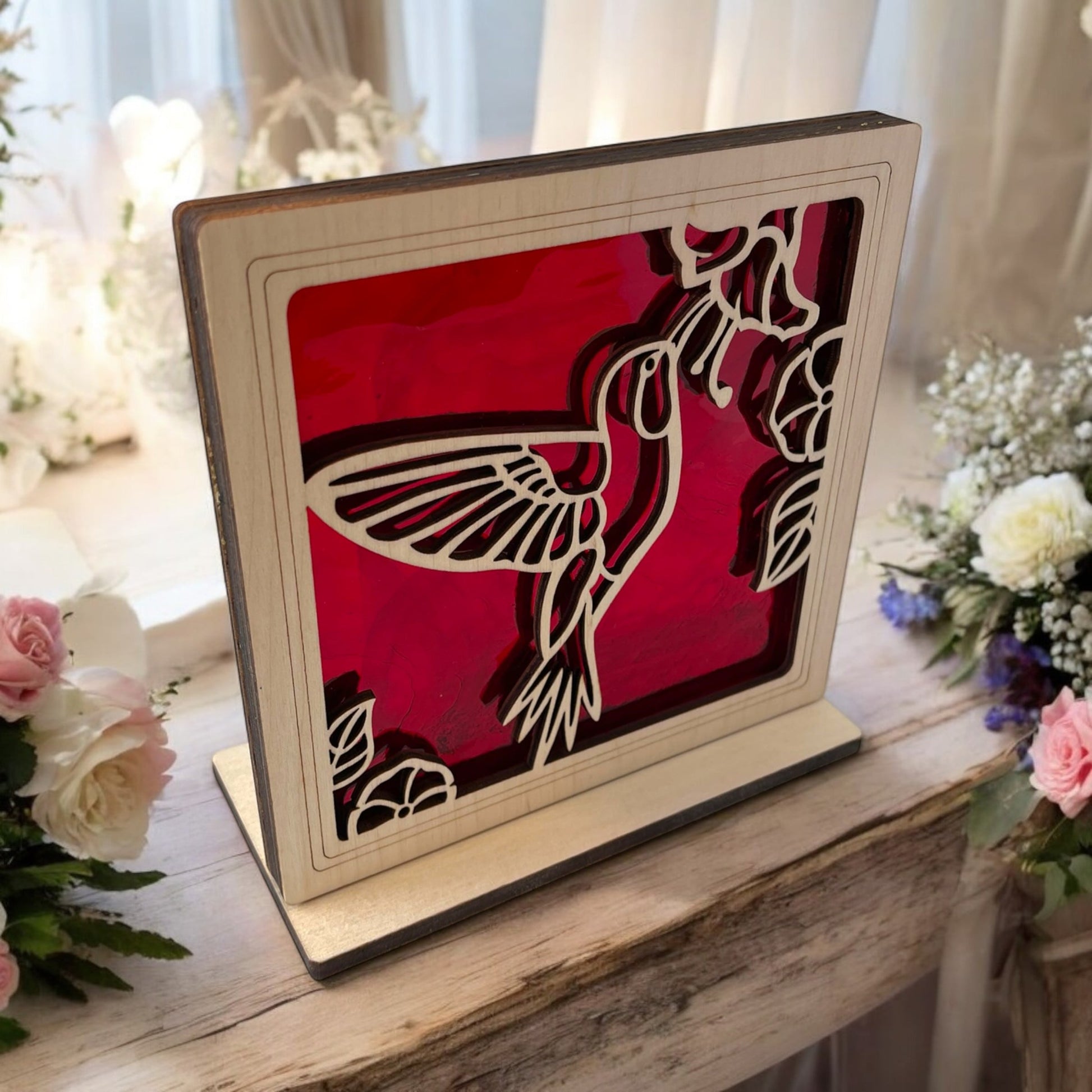 HUMMINGBIRD - Freestanding 6" Suncatcher