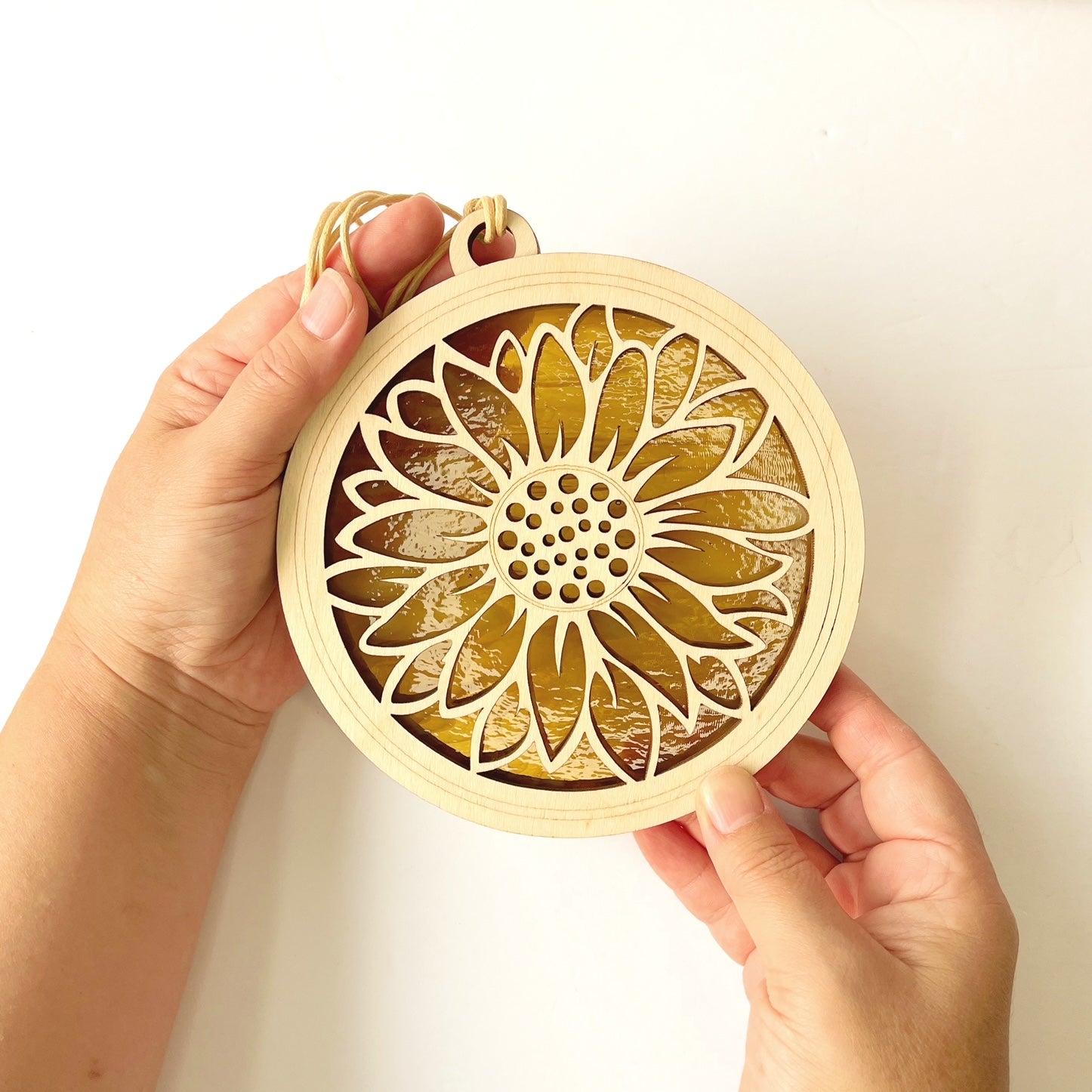 DAHLIA SUNCATCHER – Ten2Midnight Studios LLC