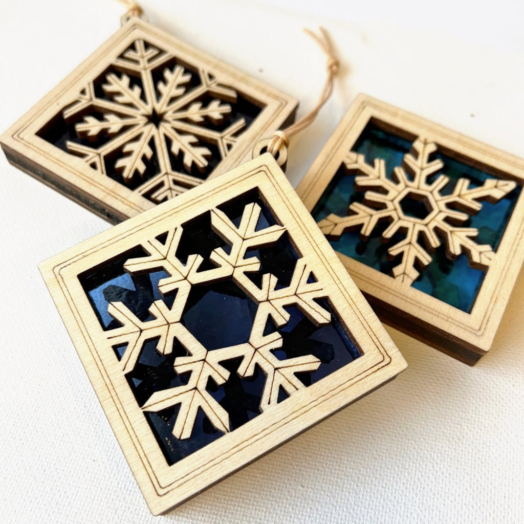 Mini Suncatcher - SNOWFLAKES (3 styles)